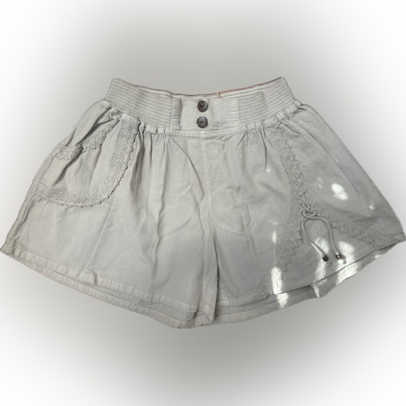 Cotton Natural Tan Women’s Size 4 Shorts, BNWT - Picture 1 of 7